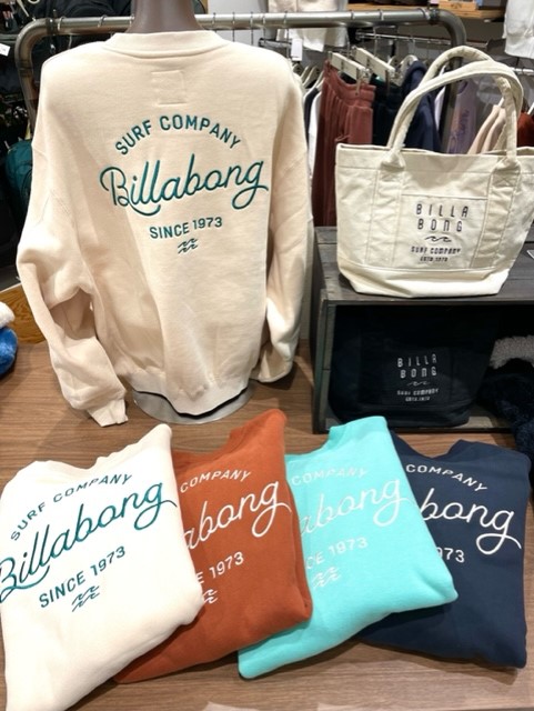 CLEAN SCRIPT LOGO SWEAT CREW | BILLABONG | ショップニュース