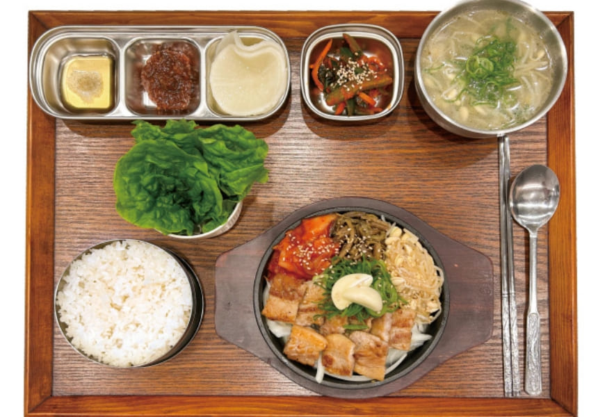 Myeong-dong Restaurant 明洞食堂